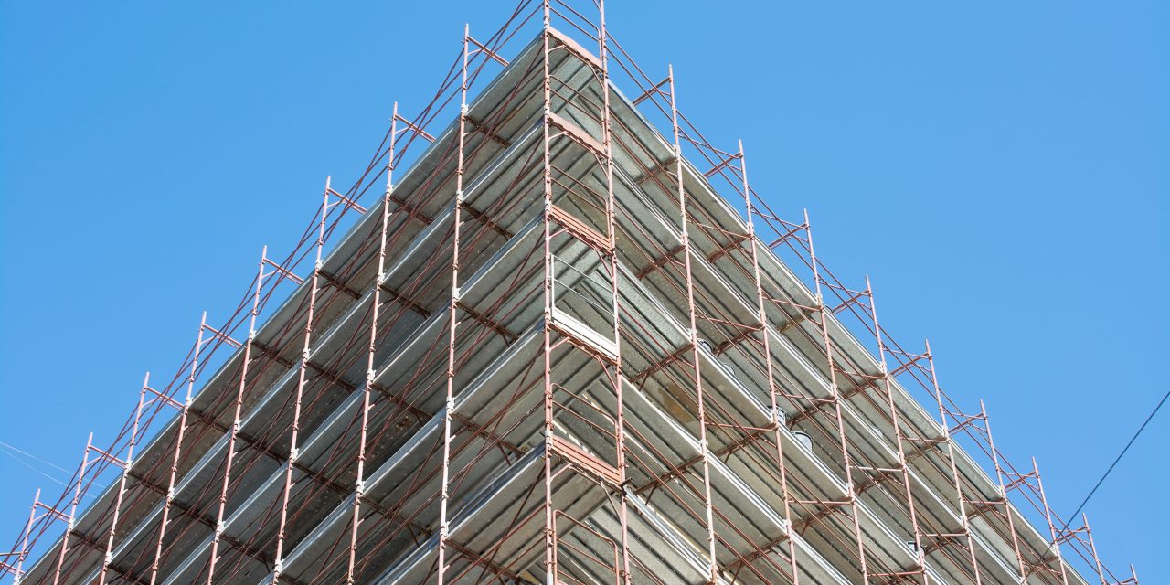 Échafaudage de façade à douilles